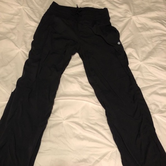 Lululemon - Picture 1 of 1